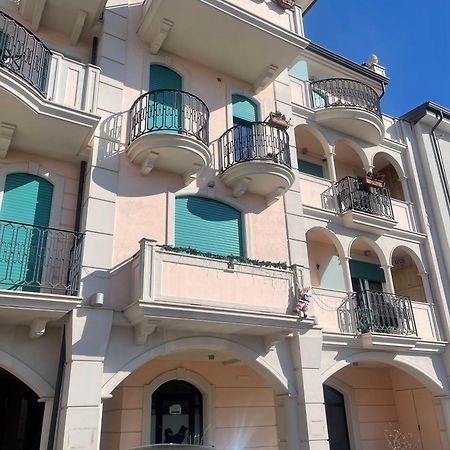 Villa Rosanna - กัสเตลดิซังโกร ภายนอก รูปภาพ